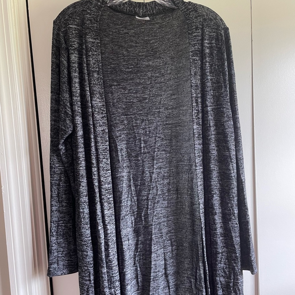 Long cardigan.